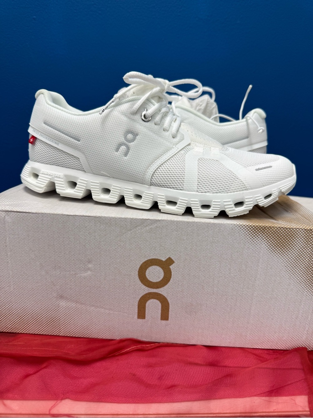 On Running Cloud  Running Shoes - White